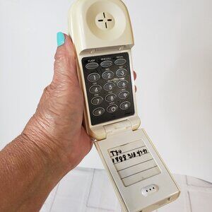 Cool Vintage 70s Radio Shack Push Button Home Flip Phone Fashion Fone